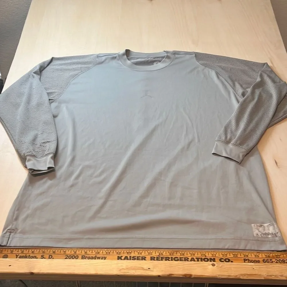 Y2K Jordan Training Shirt Mens 2XL Long Sleeve Pullover Jumpman Athletic Stretch